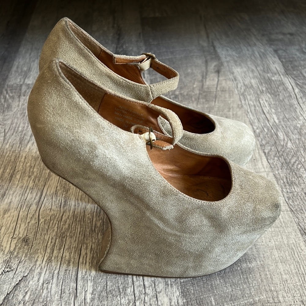 Jeffrey Campbell California Woman’s 7 Night-Walk Suede Heel-Less Platform
